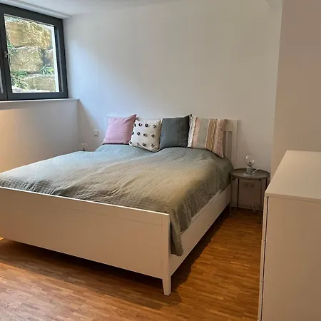 Ruhige In Bei Muenchen Apartament