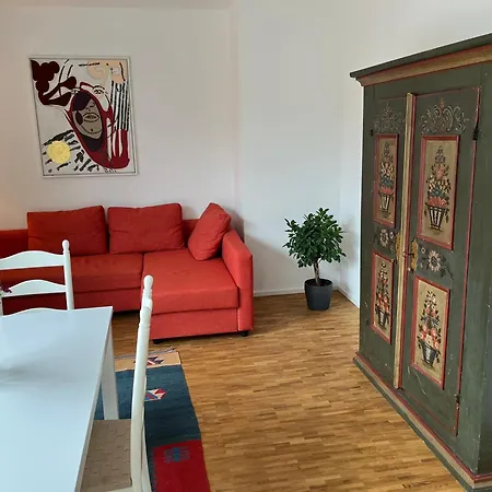 Ruhige In Bei Muenchen *